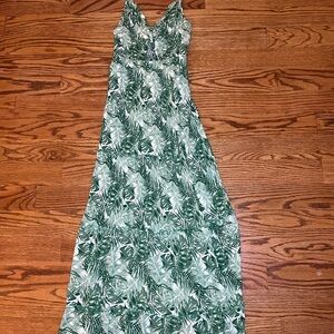Justify Tropical Green Maxi Dress